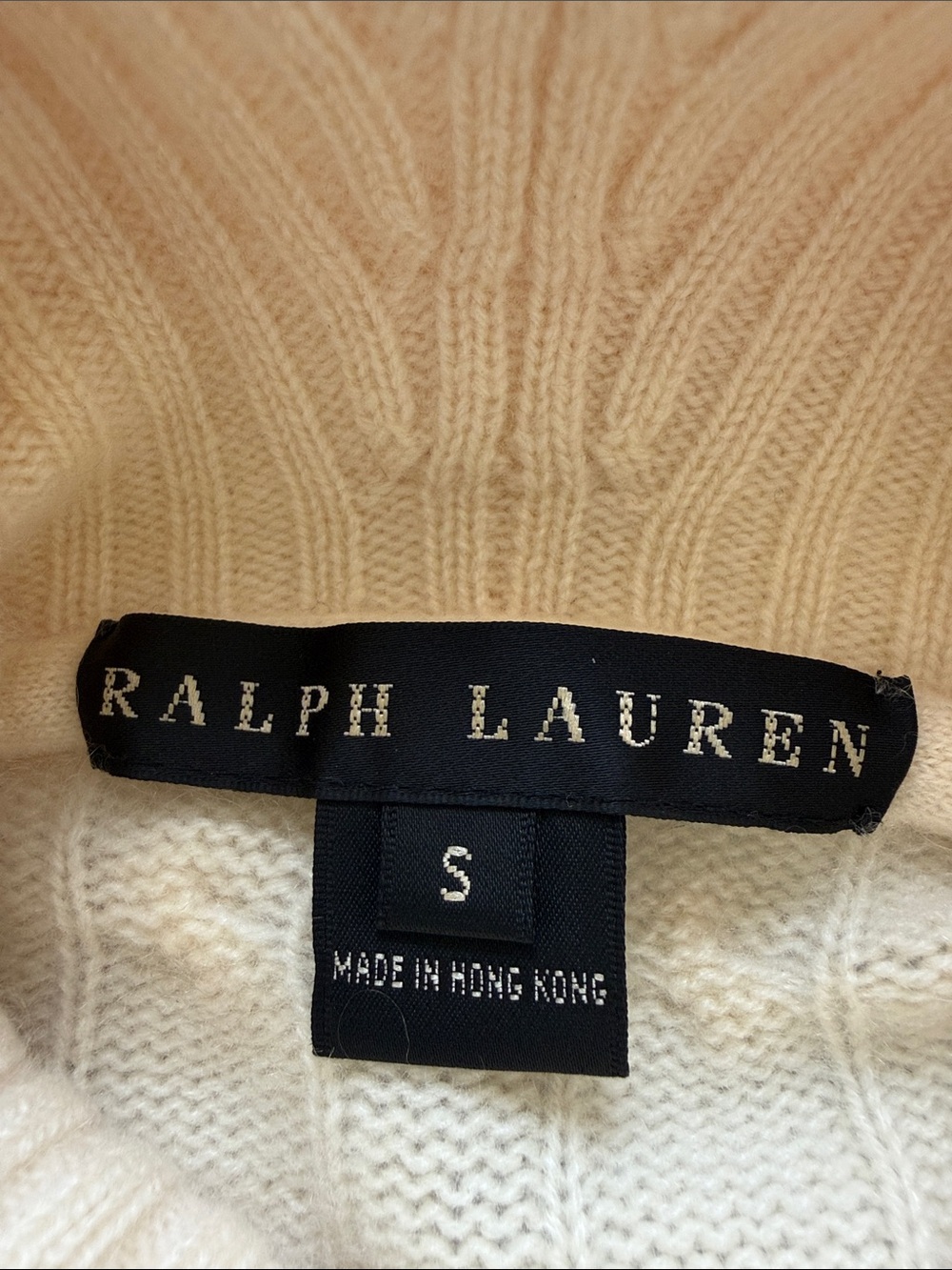 Ralph Lauren Black Label Women’s Cream Cashmere Cable Knit W/Crossover Collar. - Picture 6 of 7